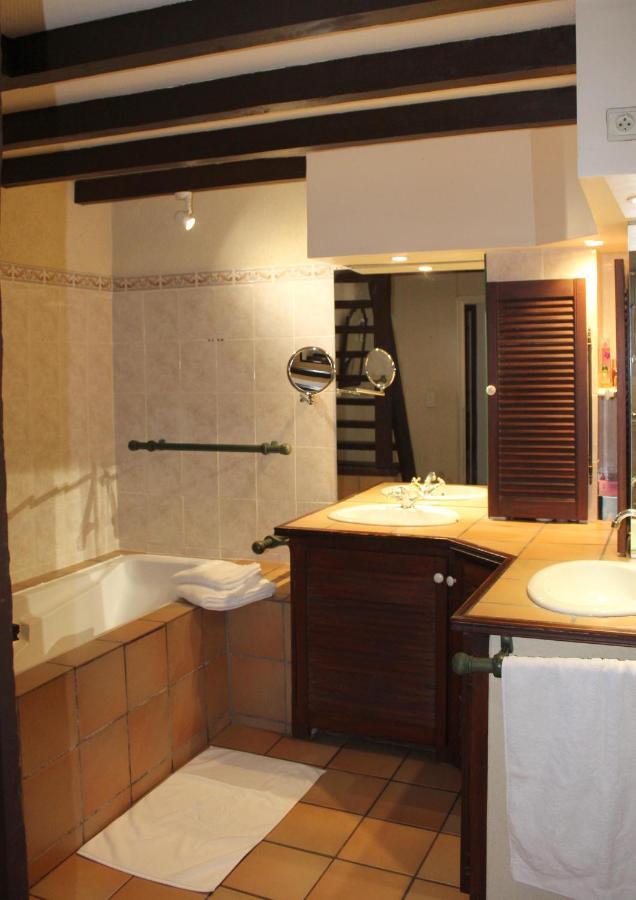 Le Cellier De Beaulieu, Au Pied De La Cite, Maison De Vacances Avec Climatisation Et Jacuzzi Carcassonne Exteriér fotografie