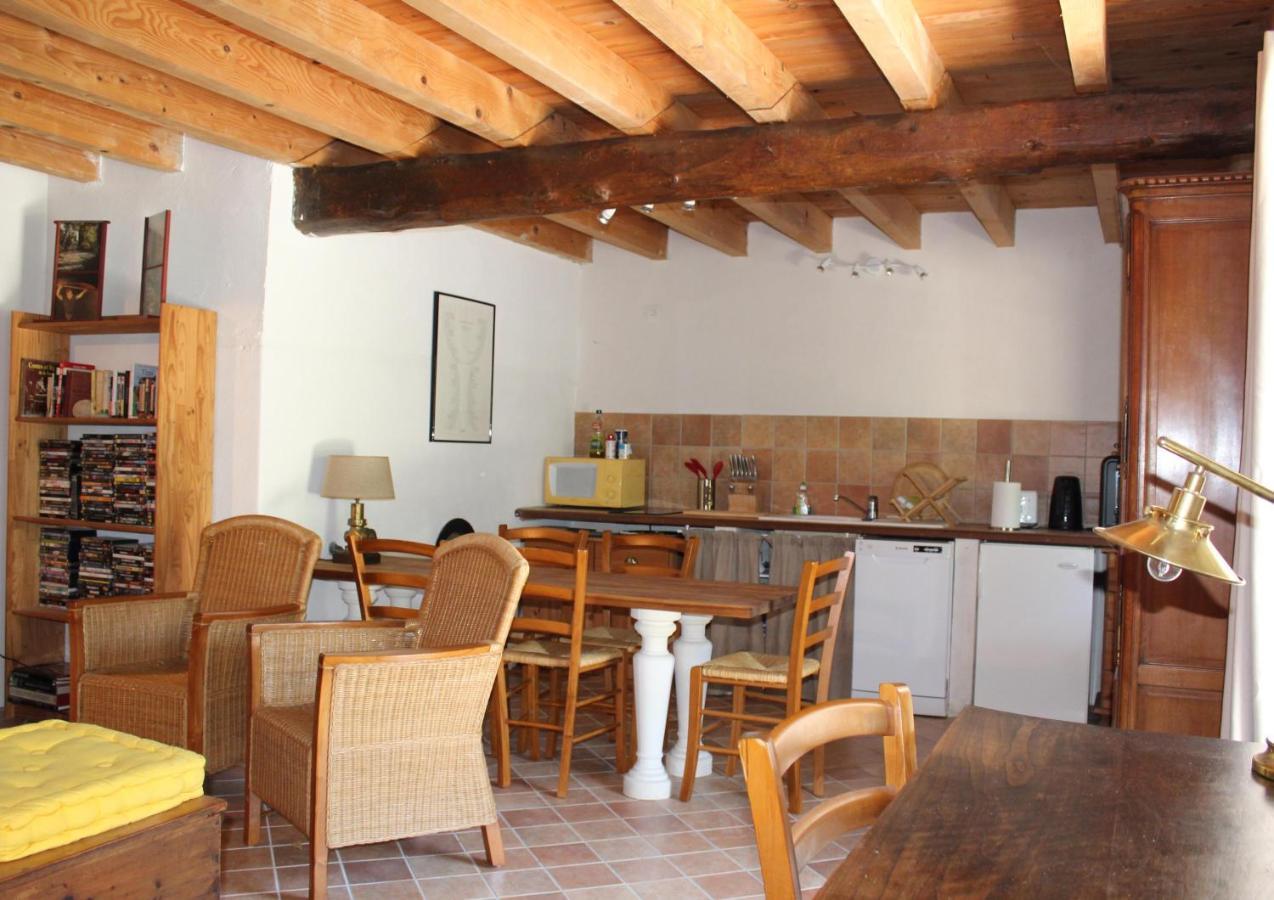 Le Cellier De Beaulieu, Au Pied De La Cite, Maison De Vacances Avec Climatisation Et Jacuzzi Carcassonne Exteriér fotografie